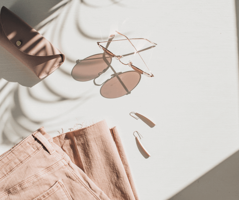 Powrót do Lat 70. i 90.  –  Jakie Elementy Vintage Zdominują Ulice w Nadchodzącym Sezonie?