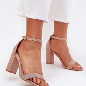 3323b5d2a0573f8018688777950d76eb