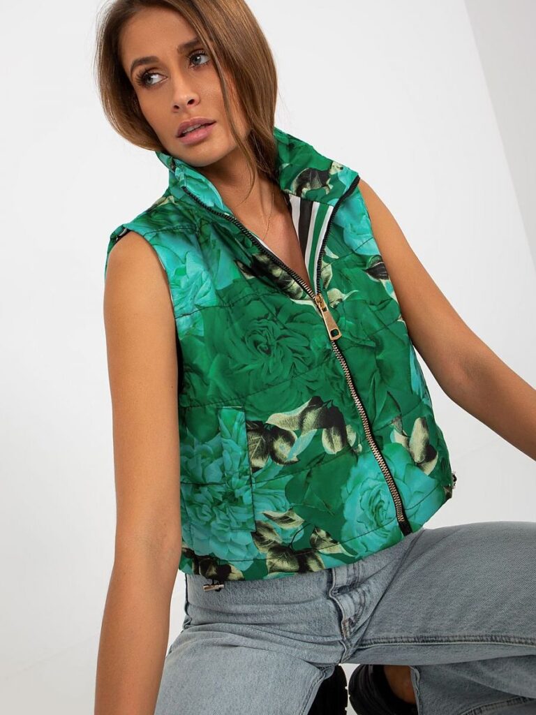 Krótka pikowana kamizelka w kwiaty, z ociepleniem