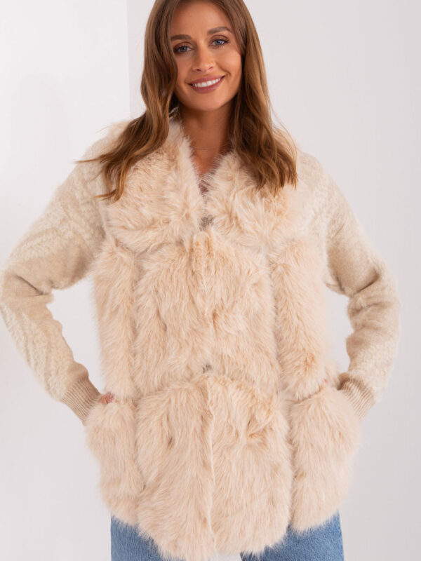 Kamizelka Model AT-KZ-2375.00P Beige - AT