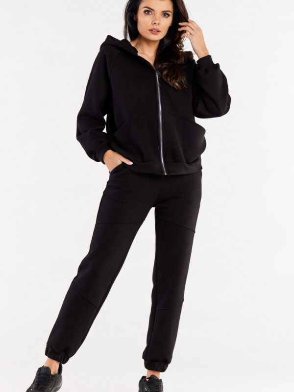 Spodnie Dresowe Model M325 Black - Infinite You
