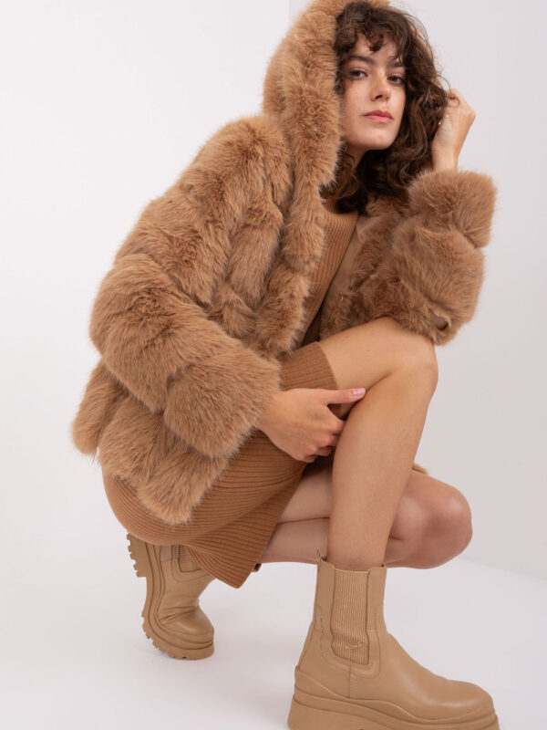Kurtka Damska Model AT-KR-2386.00P Camel - AT