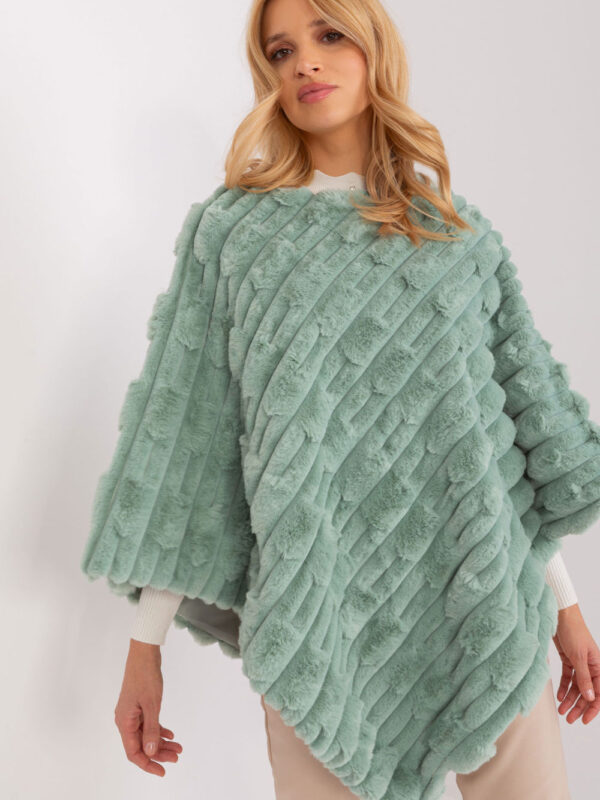 Sweter Ponczo Model AT-PN-2347.68 Pistacja - AT