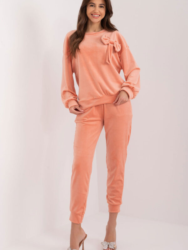 Spodnie Komplet Model DHJ-KMPL-8870.59 Brzoskwinia - Italy Moda