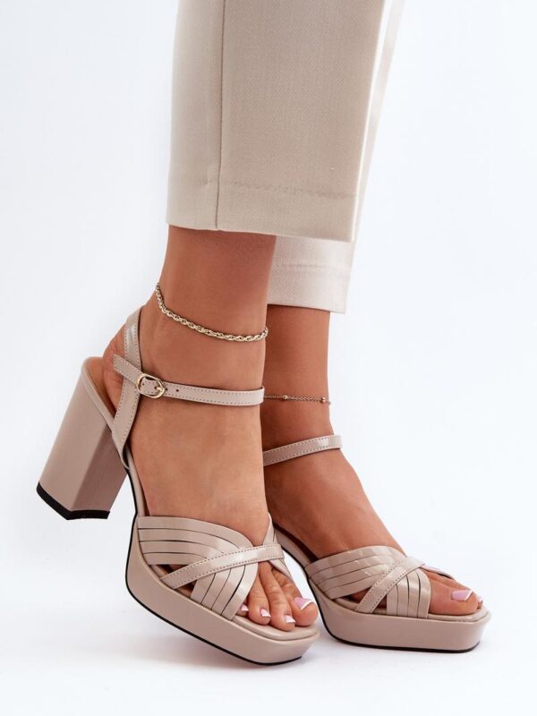 Sandały Model DA MR38-668 Beige - Step in style
