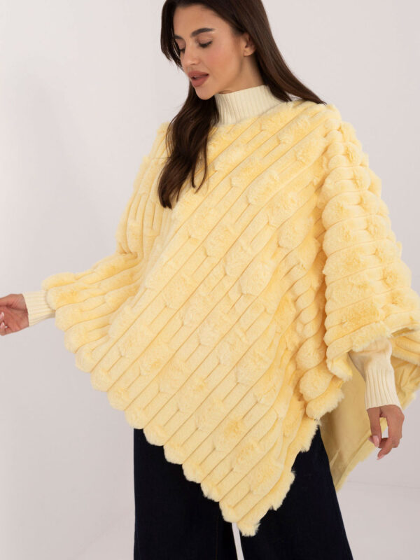 Sweter Ponczo Model AT-PN-2347.88 Light Yellow - AT