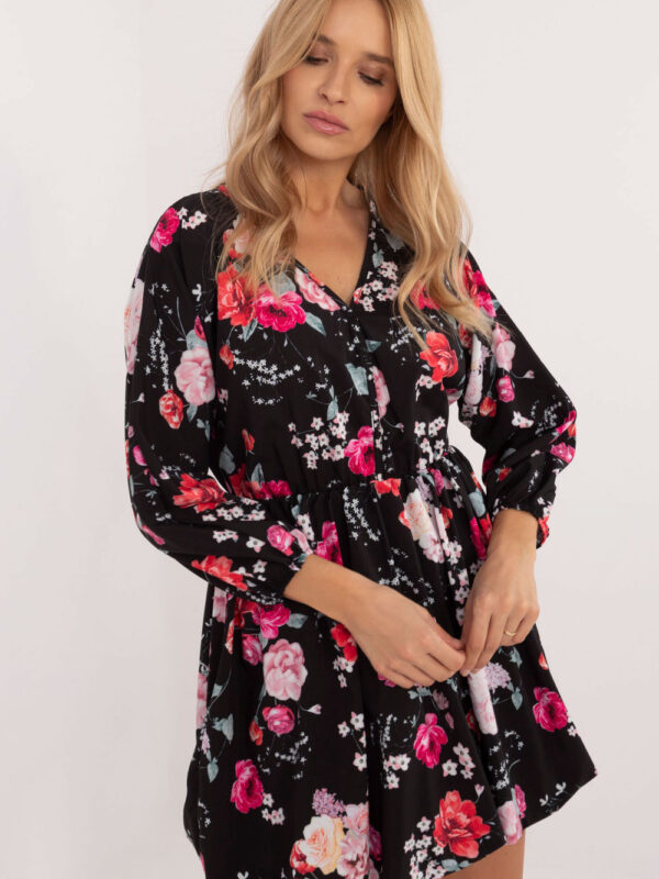 Sukienka Model DHJ-SK-19861-4.28 Black_Red - Italy Moda