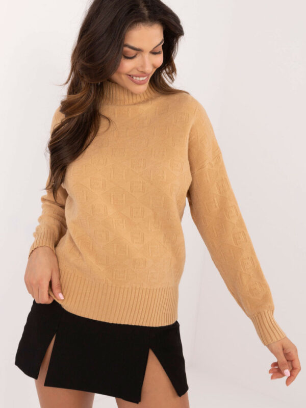 Sweter Damski Model AT-SW-2339.54 Camel - AT