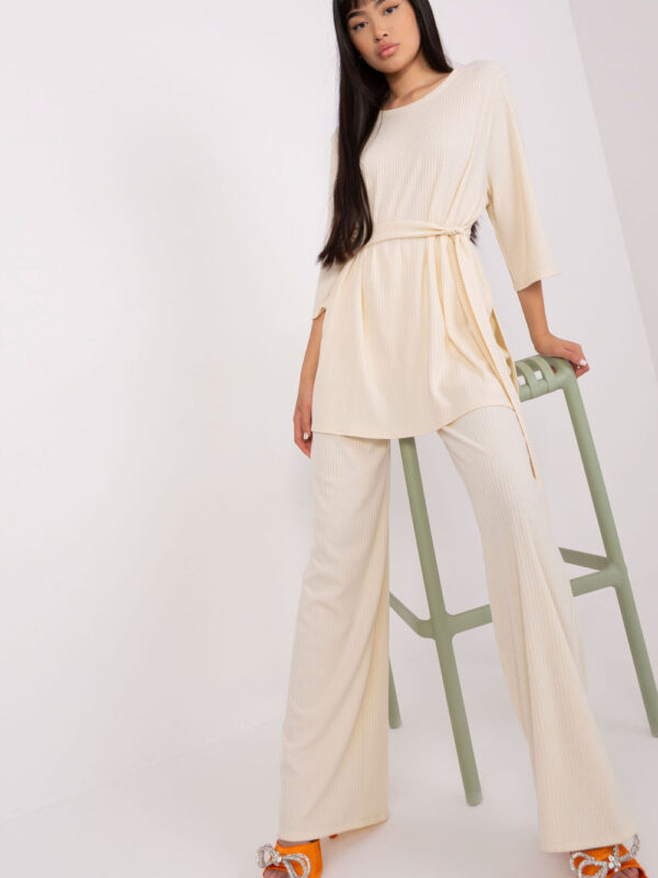 Spodnie Komplet Model LK-KMPL-509389.28P Light Beige - Lakerta