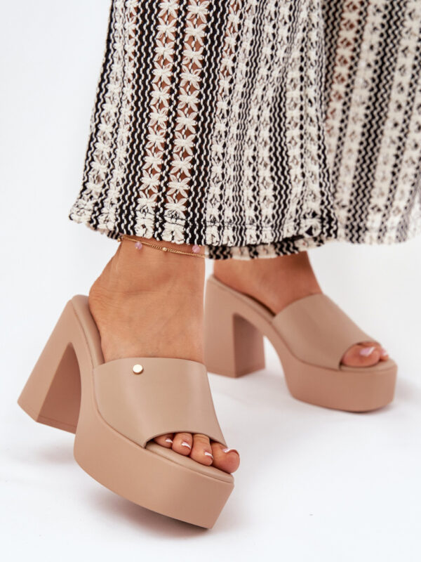 Sandał Klapki Model Tamirella 218-2 Khaki - Step in style
