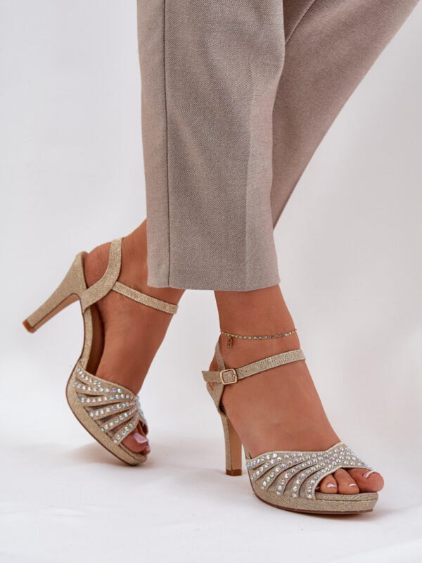 Sandały Model DA MR1038-33 Gold - Step in style