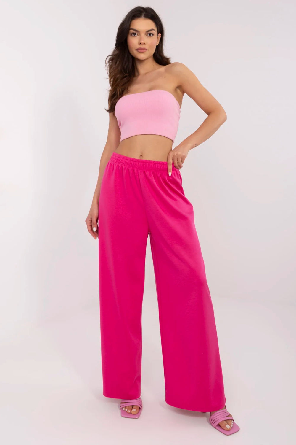 Spodnie Dresowe Model DHJ-SP-19617.62P Fuksja - Italy Moda