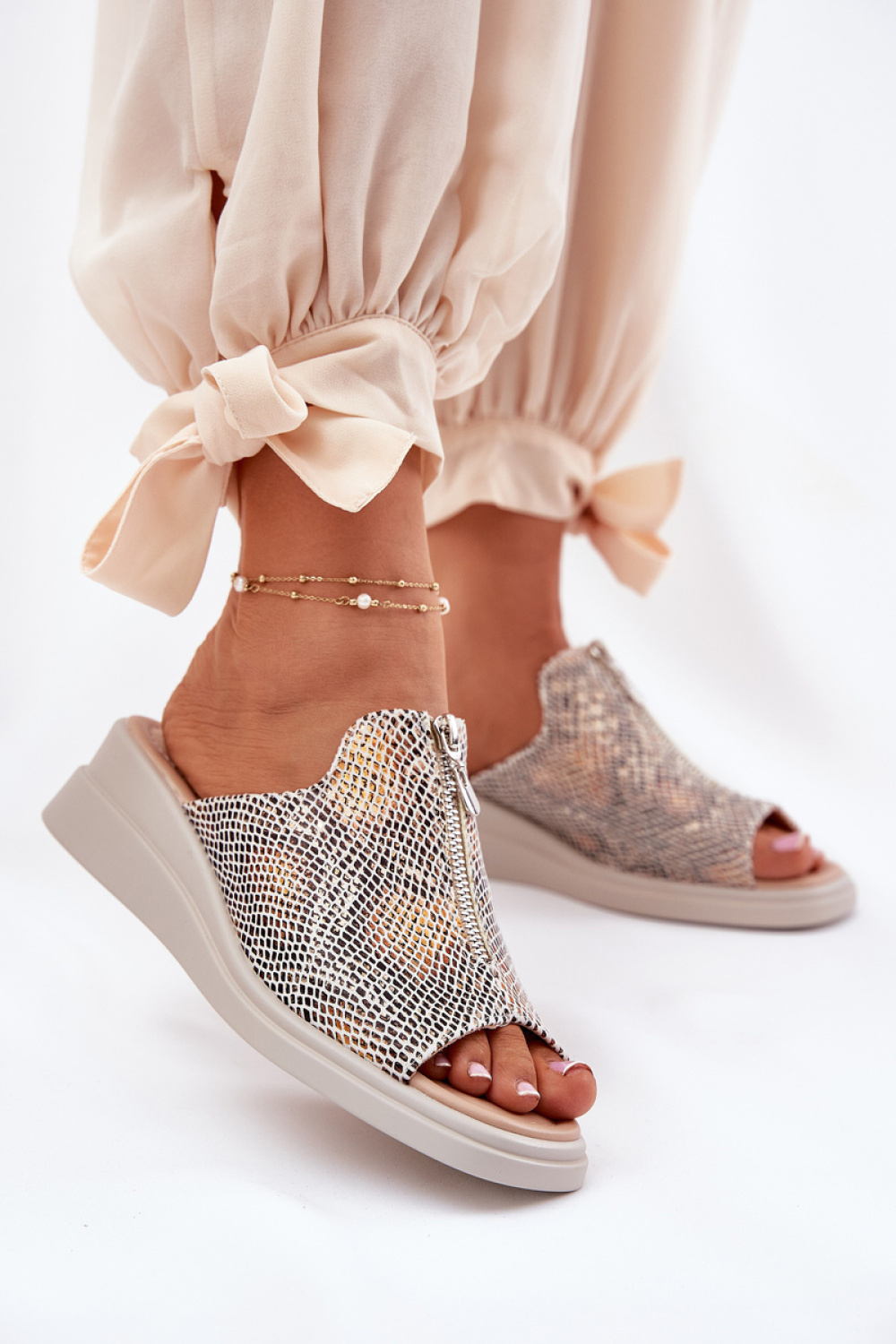 Sandał Klapki Model Irriva ASA266-2 Wąż Beige - Step in style