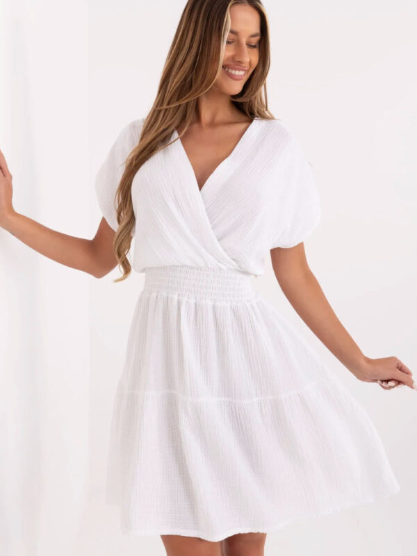 Sukienka Model MI-SK-92160.00 White - Italy Moda