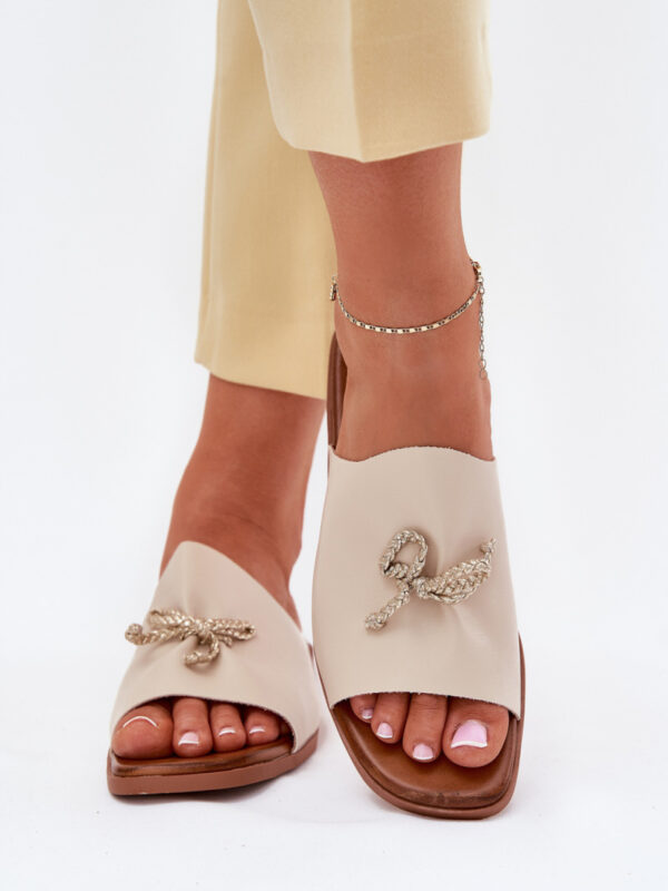 Sandał Klapki Model Norela 25SD35-8781 Beige - Step in style