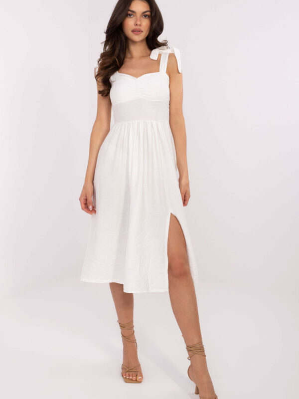 Sukienka Model MI-SK-A1830.69 White - Italy Moda