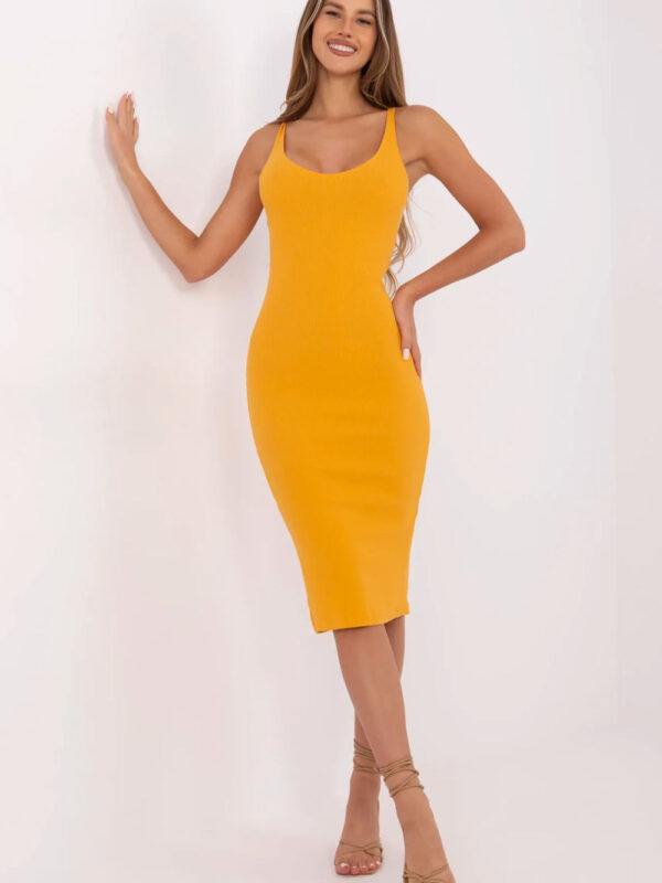 Sukienka Model RV-SK-7531.54 Light Orange - Rue Paris