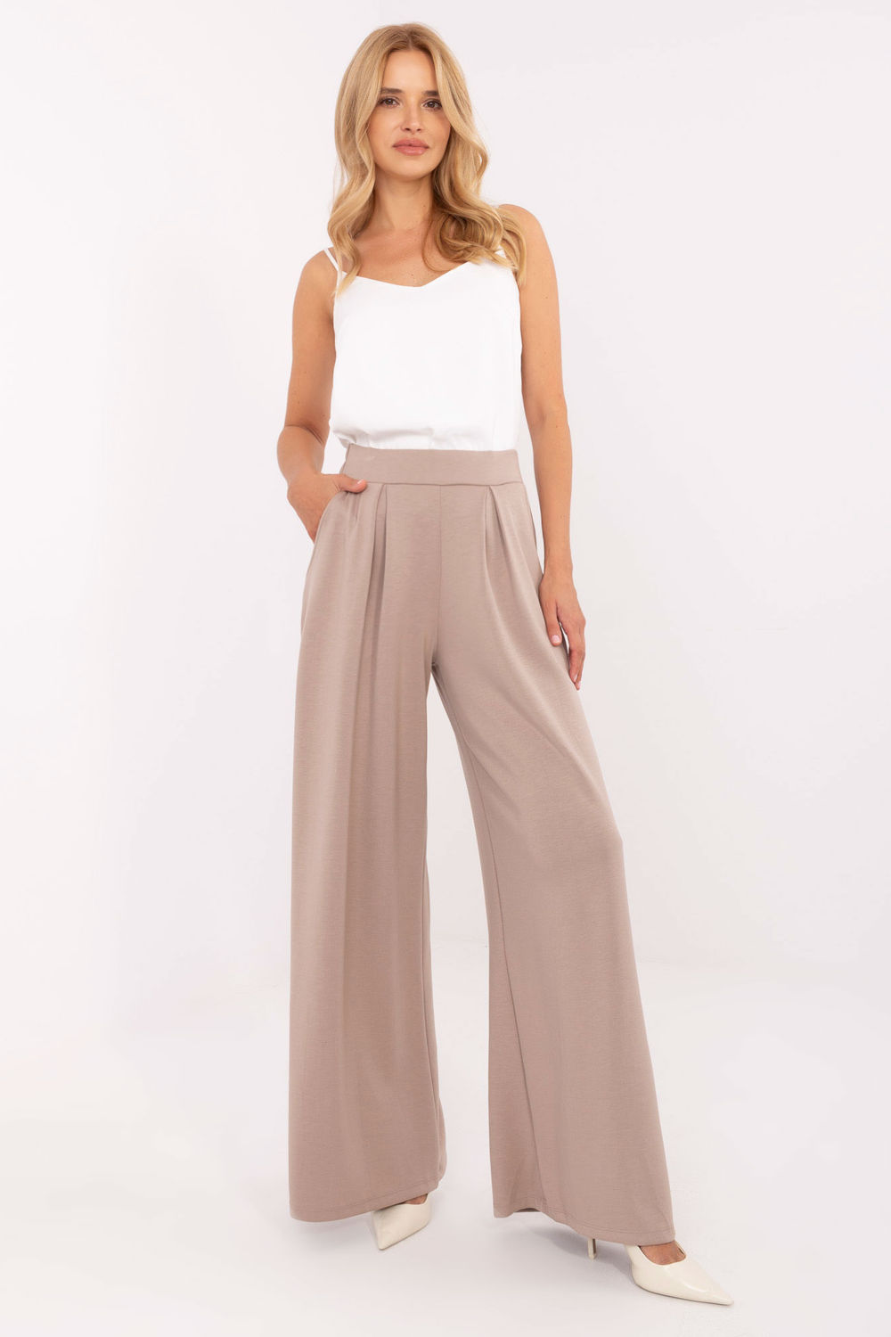 Spodnie Dresowe Model RV-DR-A613.69 Dark Beige - Relevance