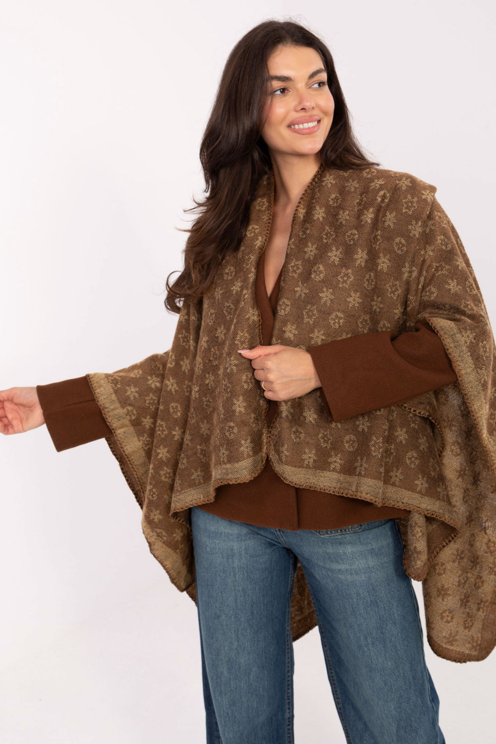 Sweter Ponczo Model AT-PN-7661.89 Camel - Factory Price