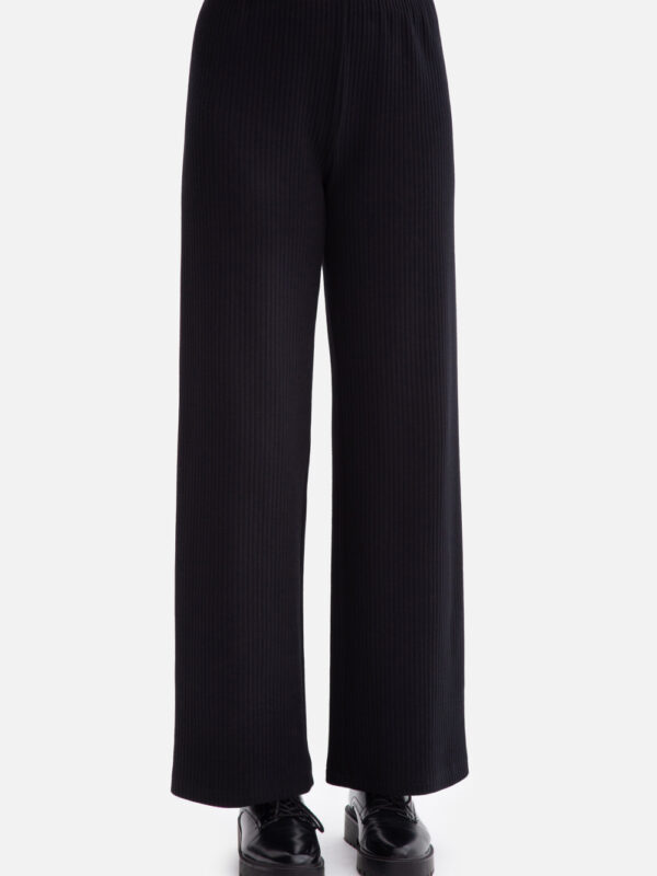 Spodnie Damskie Model B300 Black - BeWear