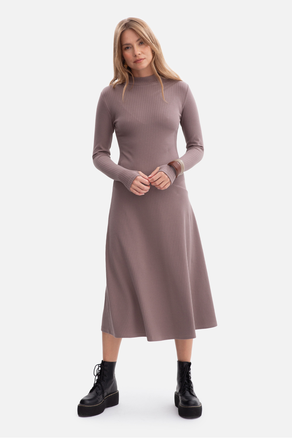 Sukienka Model B299 Cacao - BeWear