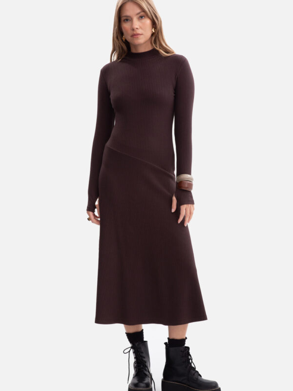 Sukienka Model B299 Czekolada - BeWear