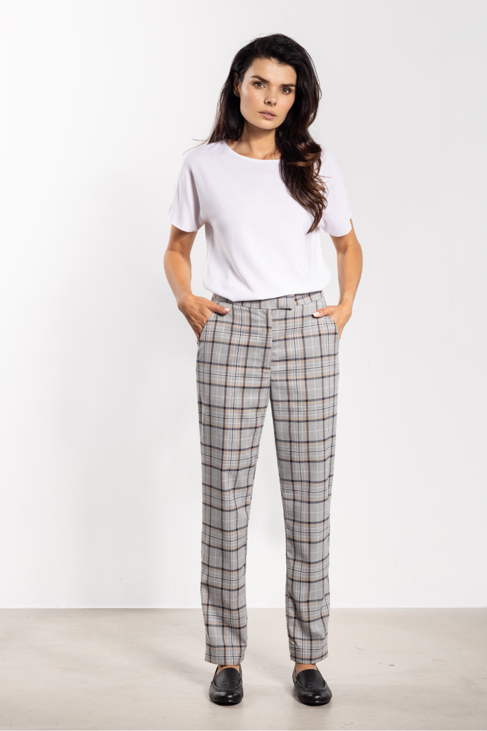 Spodnie Damskie Model A748 Grey - awama
