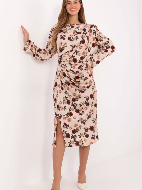 Sukienka Model IT-SK-20057-1.02 Beige - Rue Paris