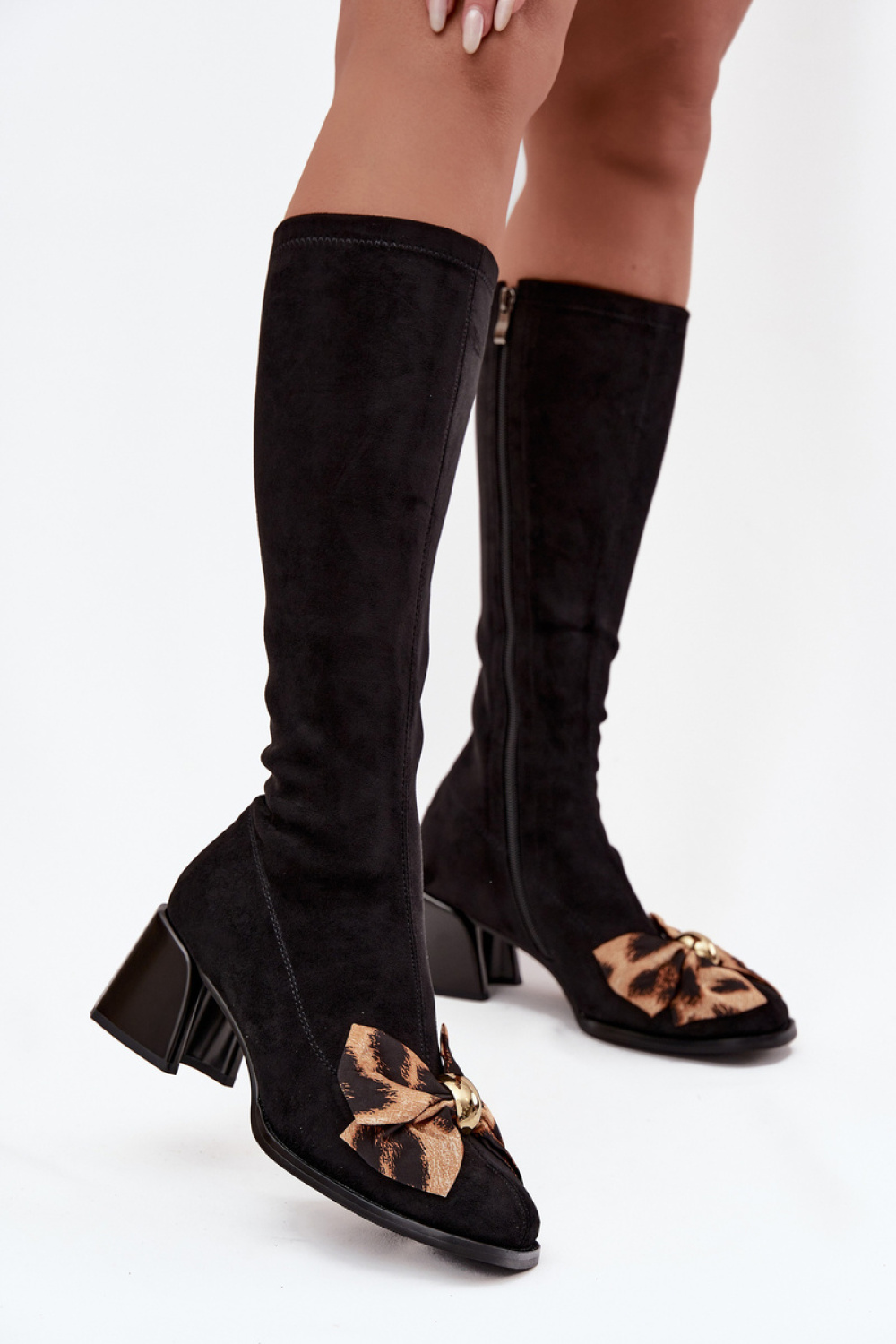 Kozaki Model DA JC52-828 Black - Step in style