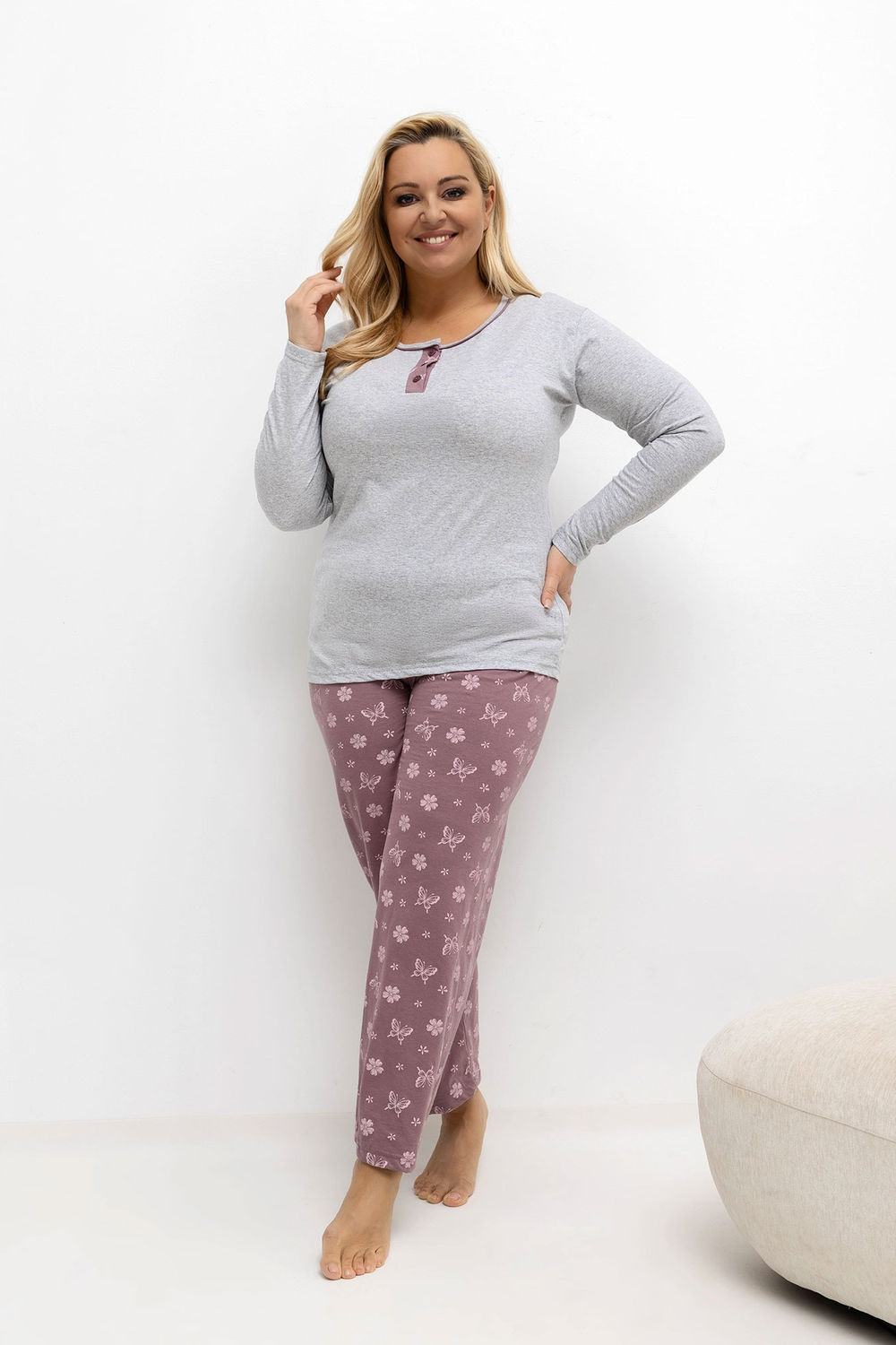 Piżama Damska Plus Size Model DU-PI-FP-500.25 Grey - Forever Pink