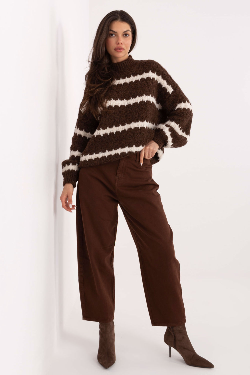 Spodnie Jeansy Damskie Model VM-SP-BS955-60.36 Brown - Factory Price