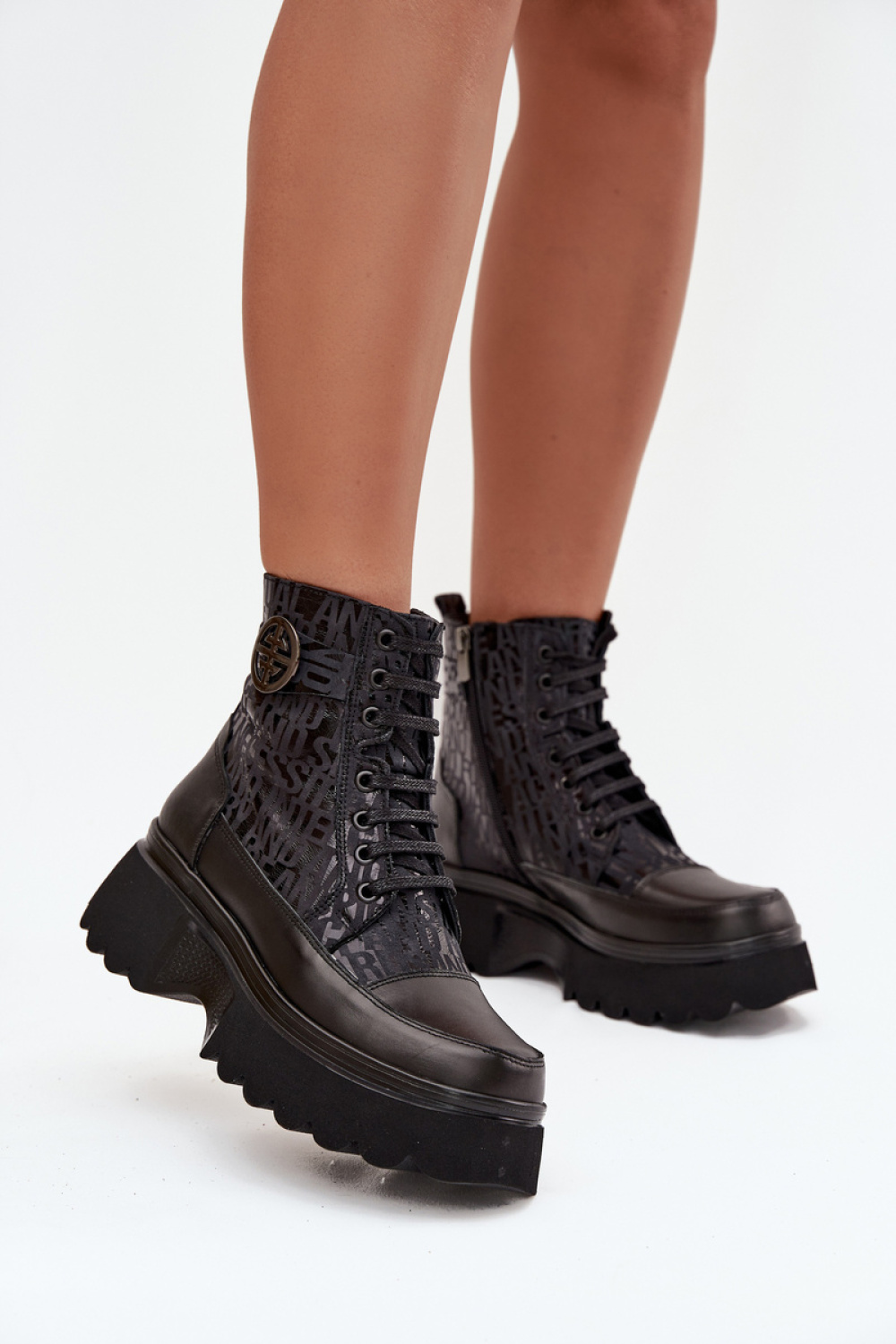 Botki Model Artiker 57C2273 Black - Step in style