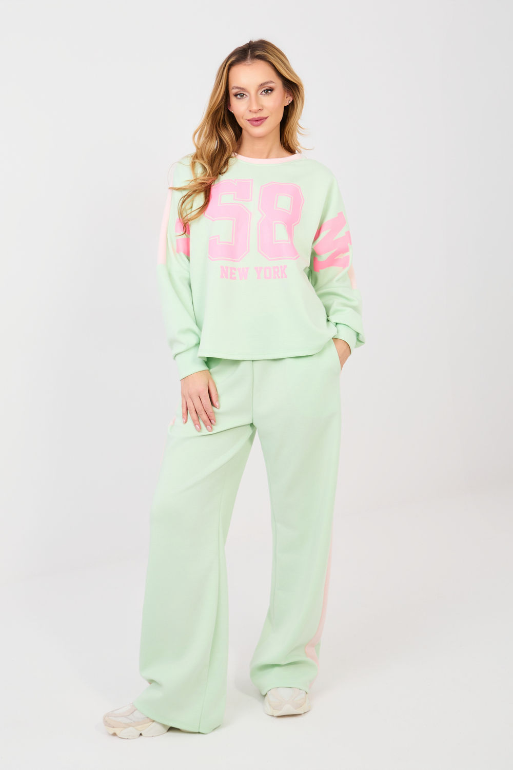 Spodnie Komplet Model IT-KMPL-22177.20P Light Green - Rue Paris