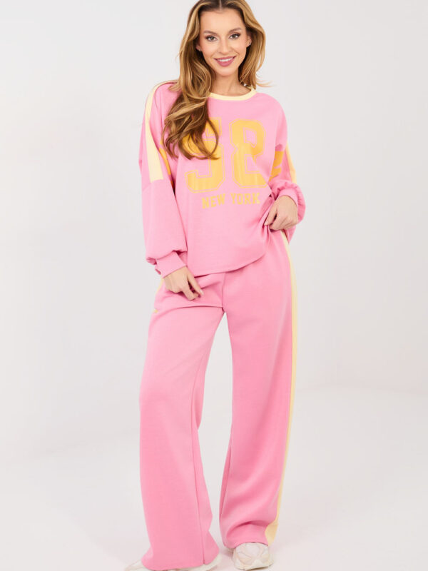 Spodnie Komplet Model IT-KMPL-22177.20P Pink - Rue Paris