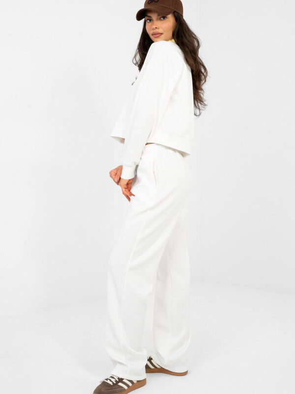 Spodnie Komplet Model IT-KMPL-22212.85 Ecru - Italy Moda