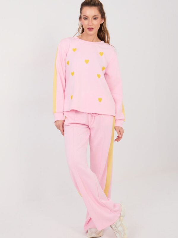 Spodnie Komplet Model IT-KMPL-22211.31 Light Pink - Rue Paris