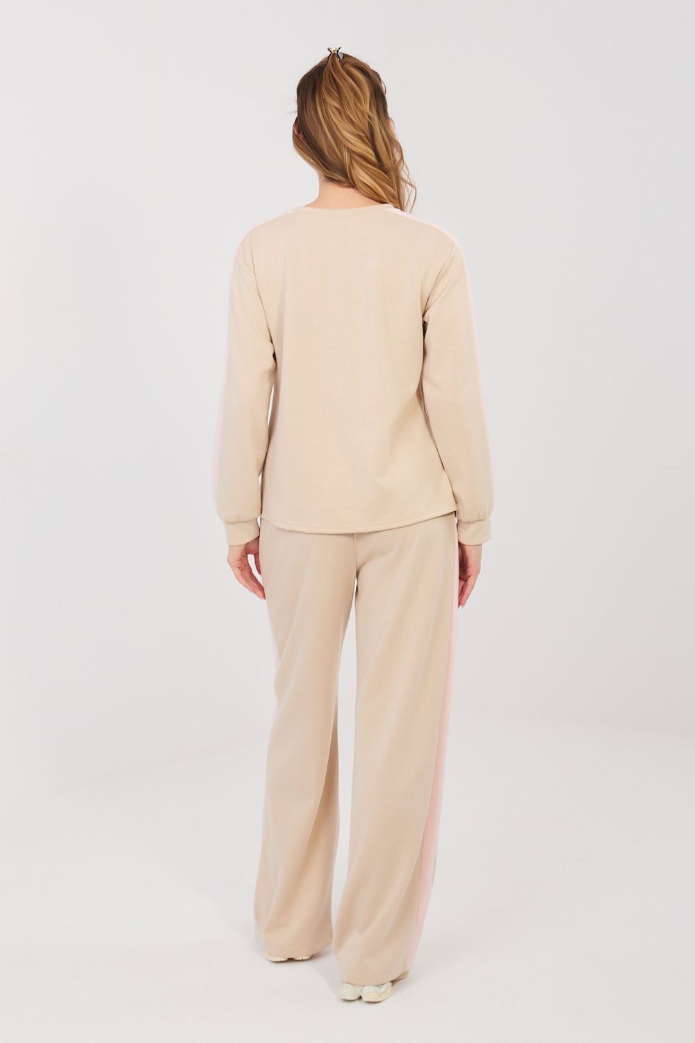 Spodnie Komplet Model IT-KMPL-22211.31 Beige - Rue Paris