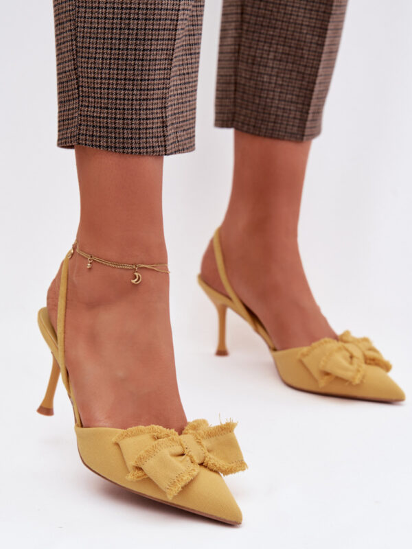 Sandały Model Hestia 100-479 Yellow - Step in style