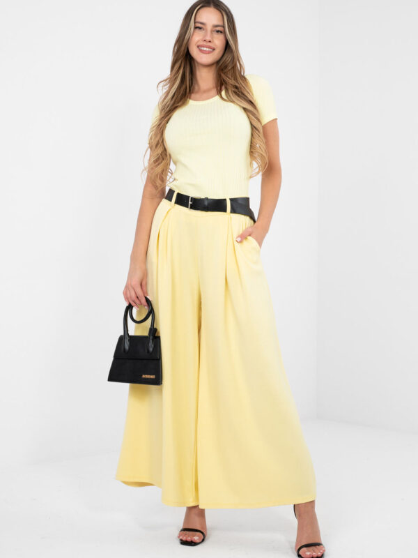 Spodnie Dresowe Model IT-SP-17872.29 Light Yellow - Rue Paris
