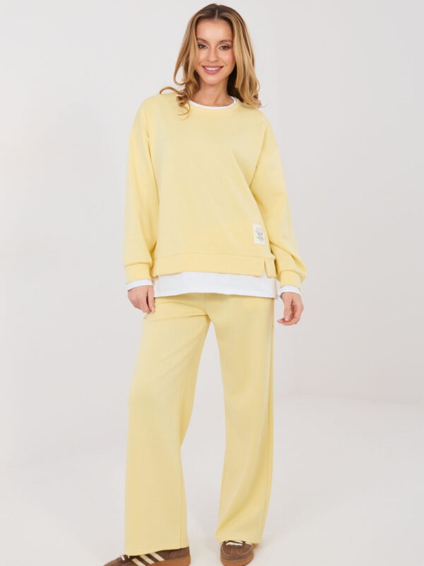 Spodnie Komplet Model IT-KMPL-22230.64 Light Yellow - Rue Paris