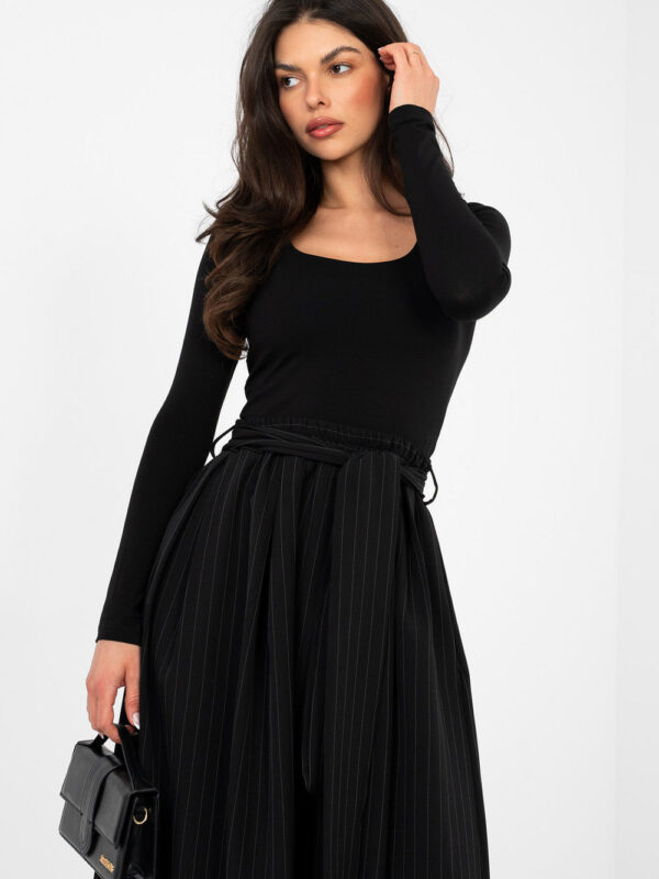 Bluzka Model RV-BZ-A1193.26 Black - Rue Paris