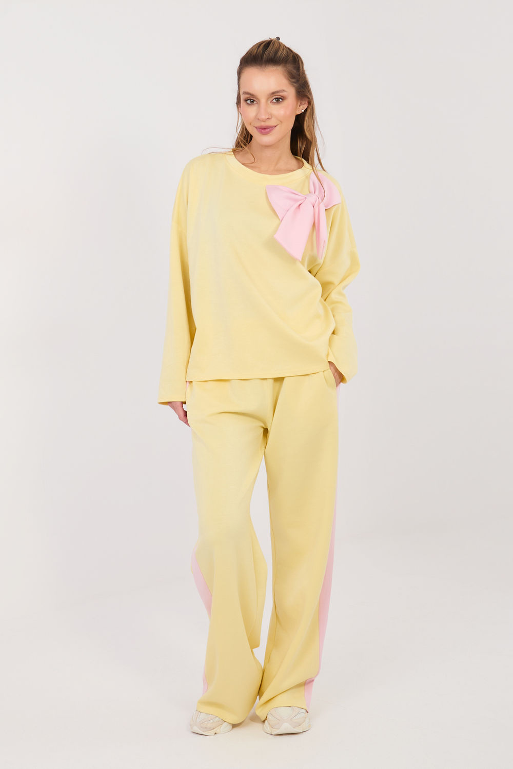 Spodnie Komplet Model IT-KMPL-22220.69 Light Yellow - Rue Paris