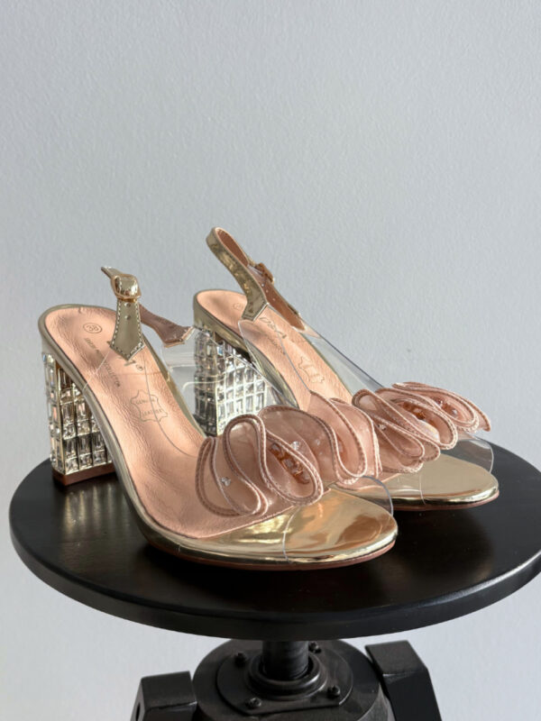 Sandały Model DA MR52-237 Gold - Step in style