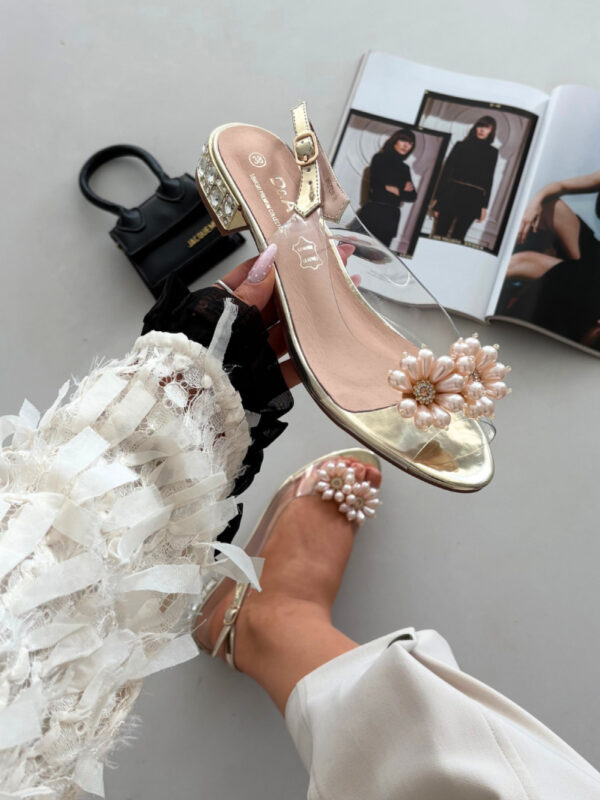 Sandały Model DA MR52-229 Gold - Step in style