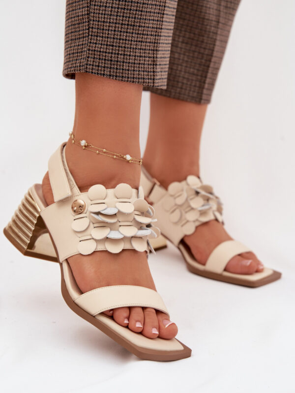 Sandały Model DA CR61-3062 Beige - Step in style