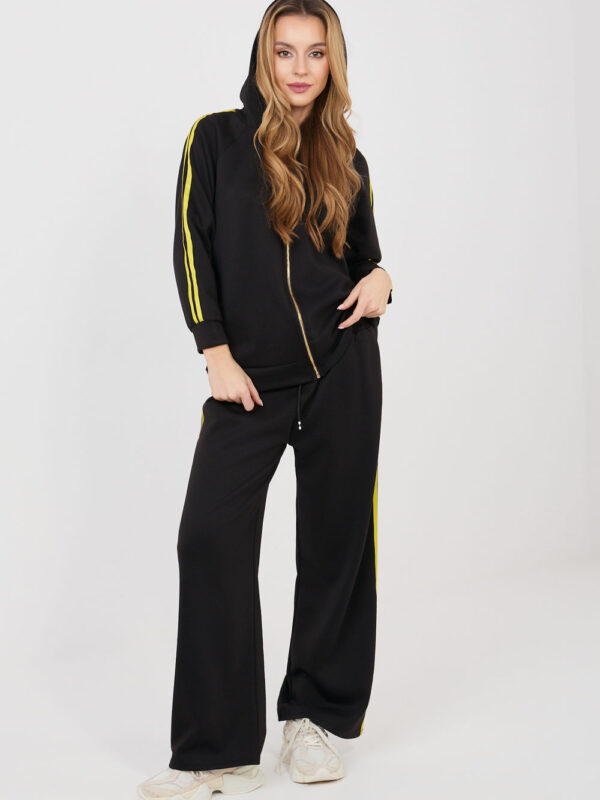 Spodnie Komplet Model IT-KMPL-21782.93 Black - Rue Paris