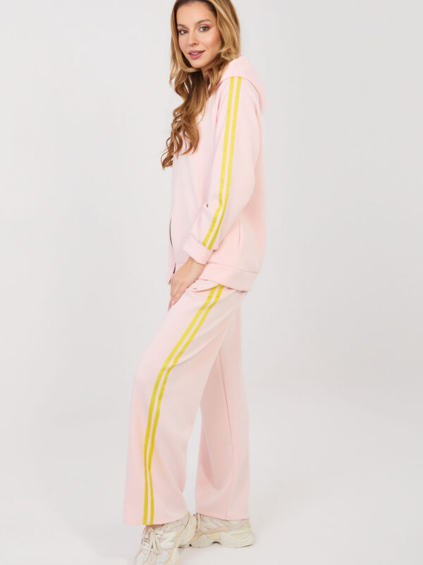 Spodnie Komplet Model IT-KMPL-21782.93 Light Pink - Rue Paris