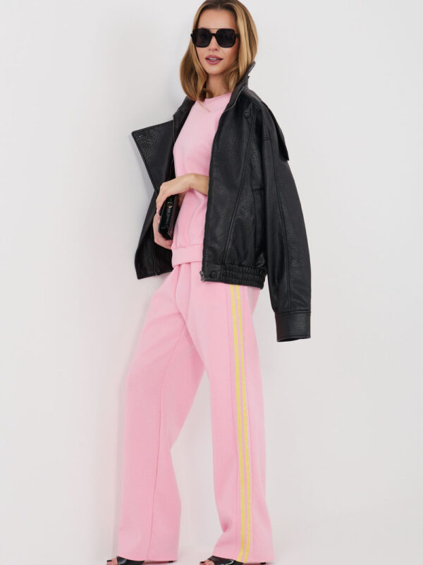 Spodnie Komplet Model IT-KMPL-22215.77 Pink - Rue Paris