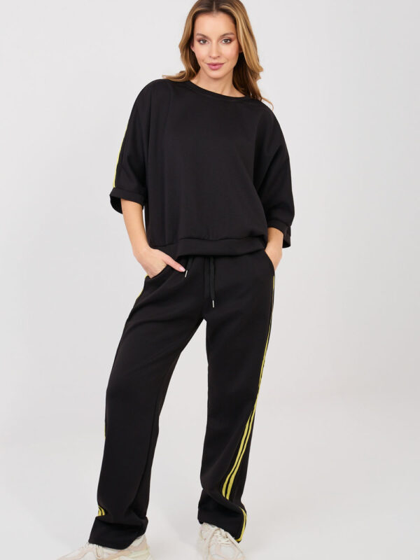 Spodnie Komplet Model IT-KMPL-22215.78 Black - Rue Paris