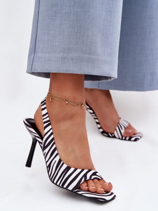 Sandały Model Calvoria 9701 Zebra - Step in style